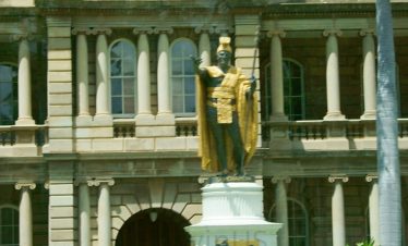Kamehameha Statue